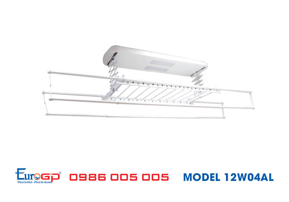 model-12W04AL